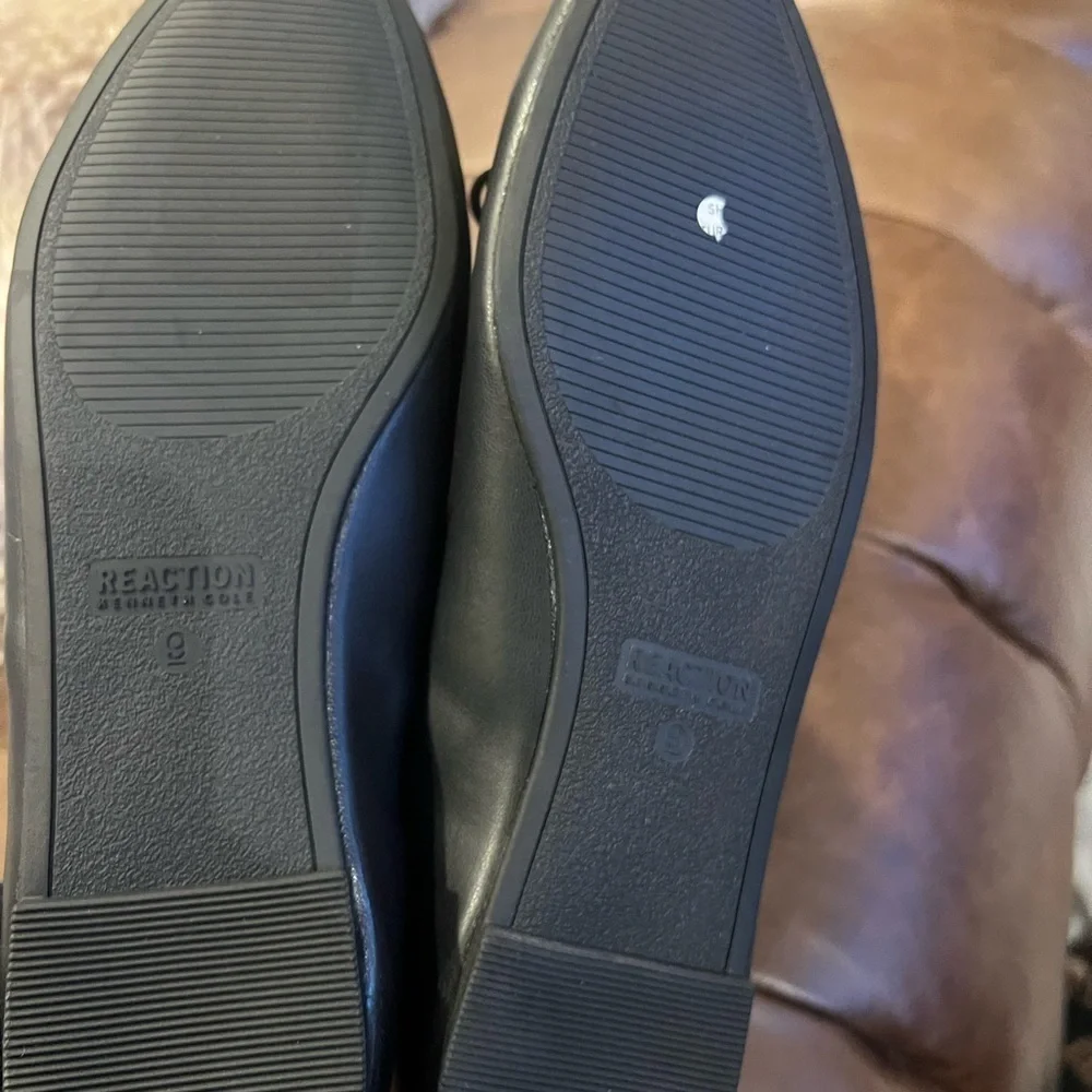 NWOT Kenneth Cole Reaction Myra Flats 7.5 and 9
